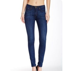 SPANX The Slim X Denim Jeans 26 Shapewear